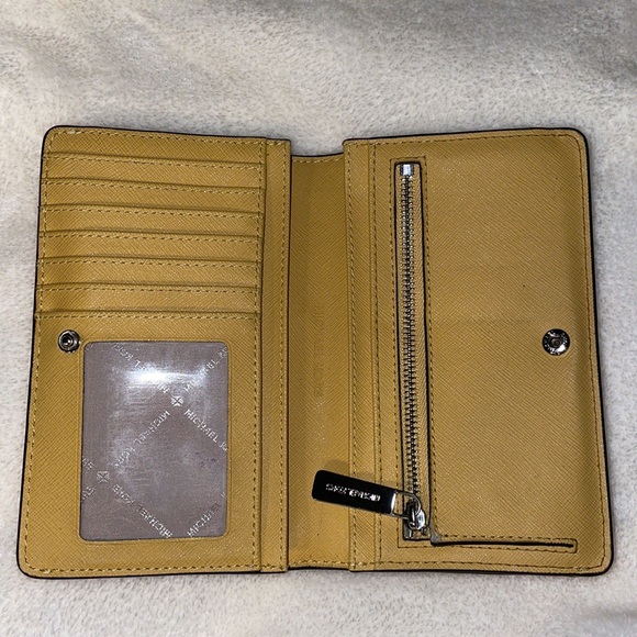 yellow leather michael kors wallet - Picture 3 of 4